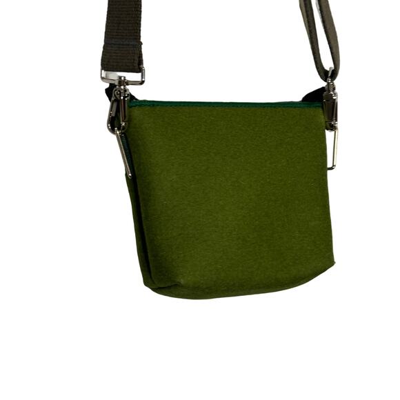 Rayerbag Women's Green Solid Adjustable Strap Zipper Crossbody Bags One Size - Picture 4 of 7